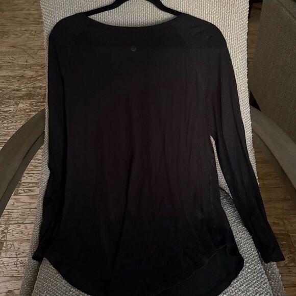 Lululemon Pima Cotton Cover Bum Tee 6 - Picture 4 of 5